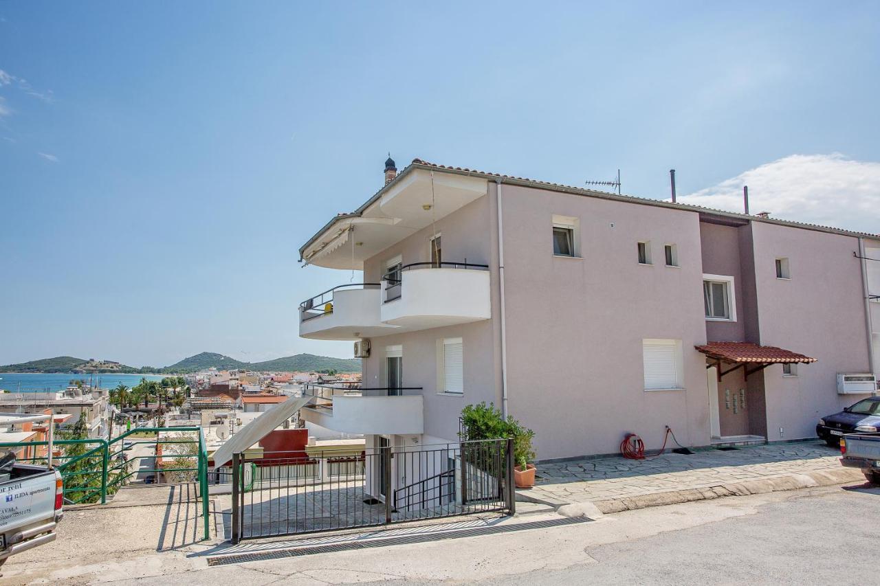 Seagull Apartments Nea Peramos  Exterior photo